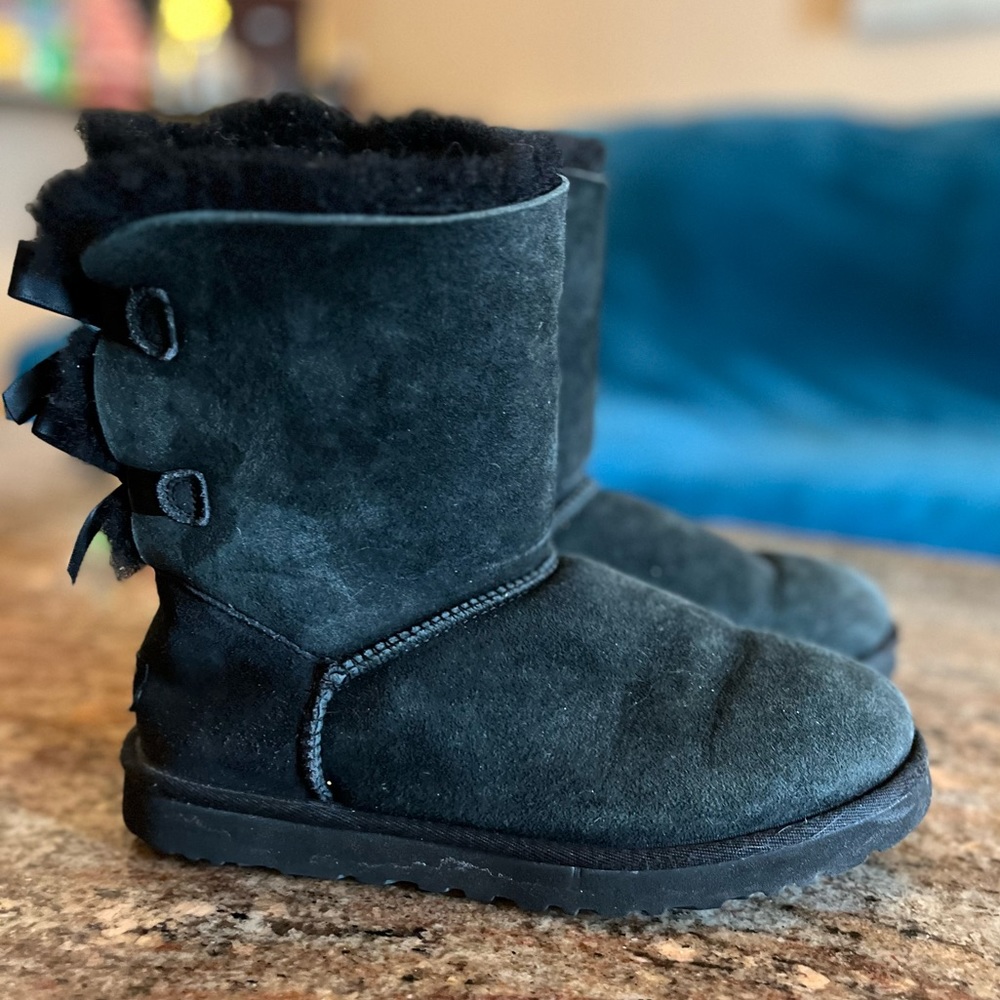 UGG Bow Tie Black Boots - Picture 8 of 12